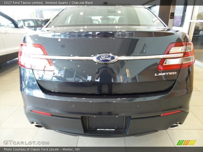 Smoked Quartz / Charcoal Black 2017 Ford Taurus Limited