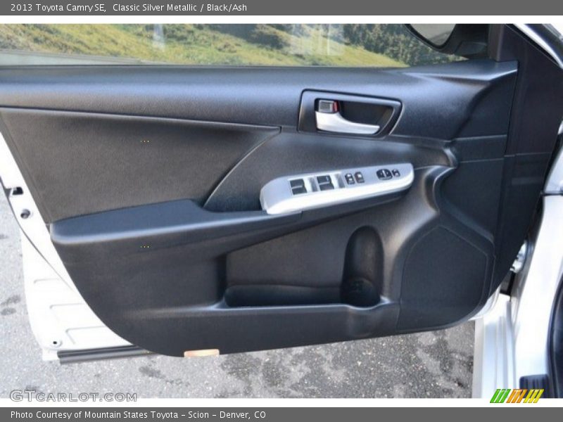 Classic Silver Metallic / Black/Ash 2013 Toyota Camry SE