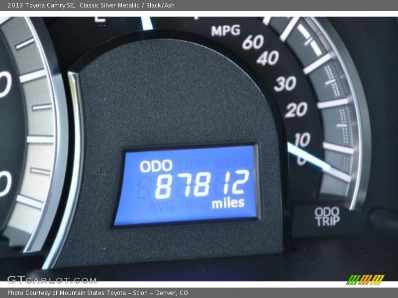 Classic Silver Metallic / Black/Ash 2013 Toyota Camry SE