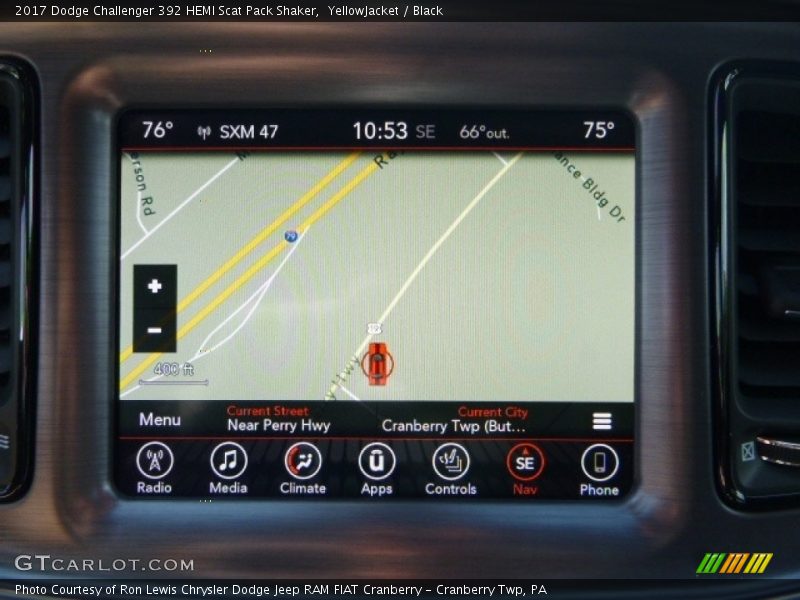 Navigation of 2017 Challenger 392 HEMI Scat Pack Shaker