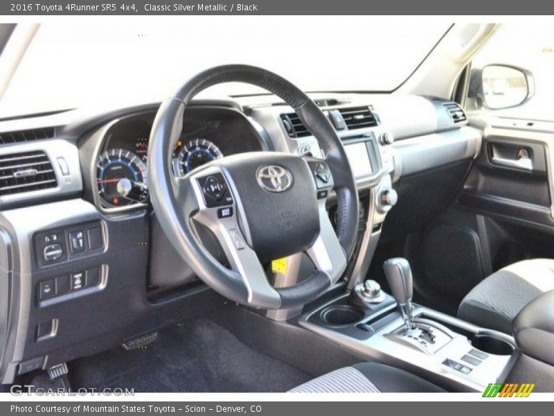 Classic Silver Metallic / Black 2016 Toyota 4Runner SR5 4x4