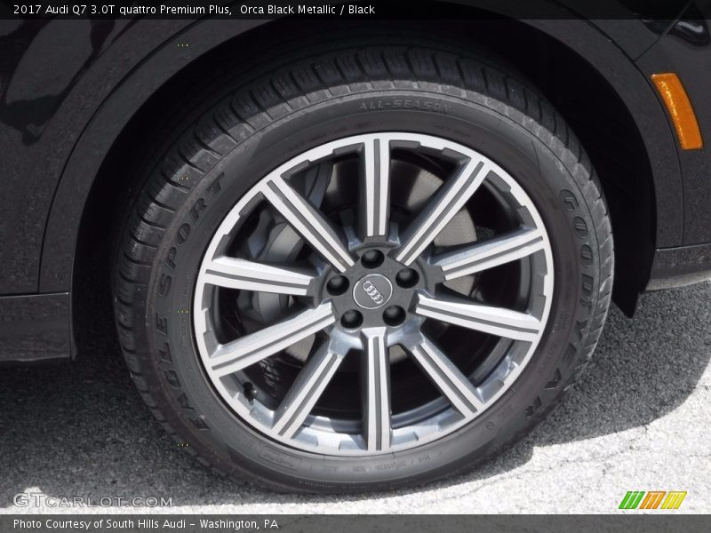 Orca Black Metallic / Black 2017 Audi Q7 3.0T quattro Premium Plus