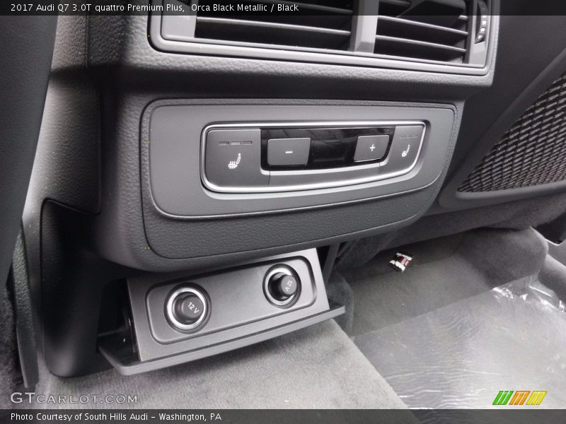 Orca Black Metallic / Black 2017 Audi Q7 3.0T quattro Premium Plus