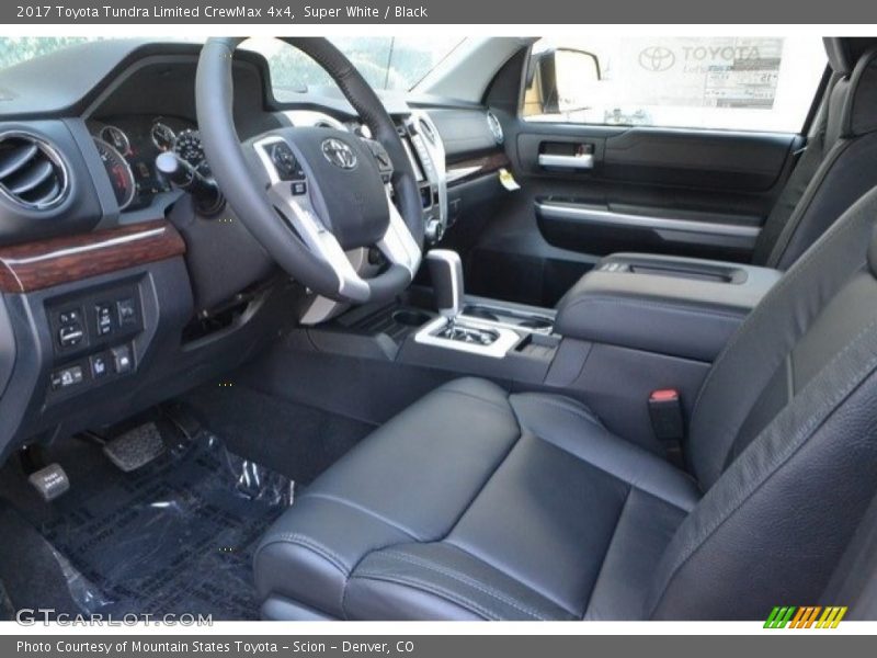 Super White / Black 2017 Toyota Tundra Limited CrewMax 4x4