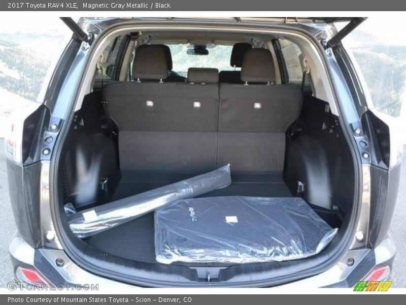 Magnetic Gray Metallic / Black 2017 Toyota RAV4 XLE