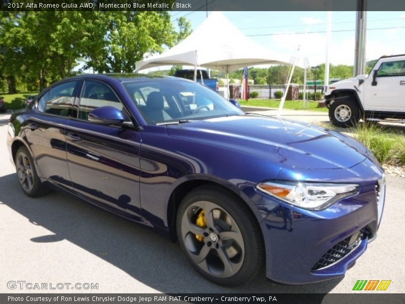 Front 3/4 View of 2017 Giulia AWD