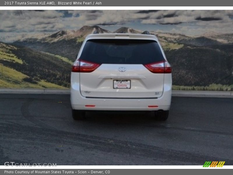 Blizzard White Pearl / Ash 2017 Toyota Sienna XLE AWD