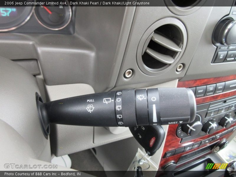 Dark Khaki Pearl / Dark Khaki/Light Graystone 2006 Jeep Commander Limited 4x4