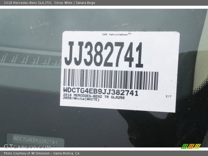 Cirrus White / Sahara Beige 2018 Mercedes-Benz GLA 250