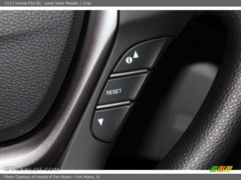 Lunar Silver Metallic / Gray 2017 Honda Pilot EX