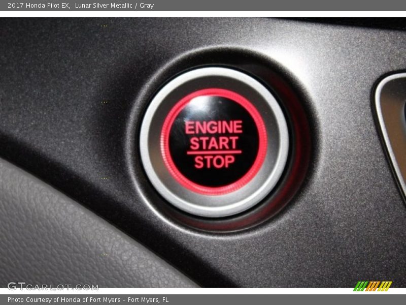 Lunar Silver Metallic / Gray 2017 Honda Pilot EX