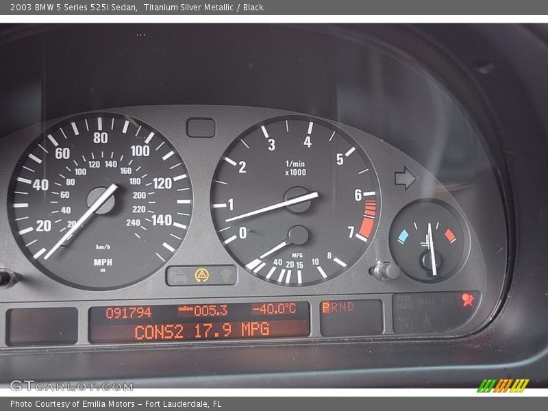 Titanium Silver Metallic / Black 2003 BMW 5 Series 525i Sedan