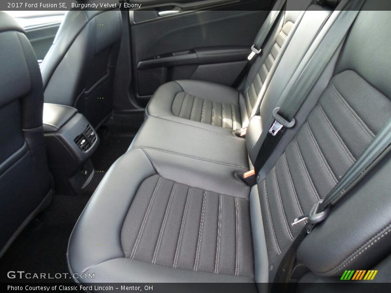 Burgundy Velvet / Ebony 2017 Ford Fusion SE