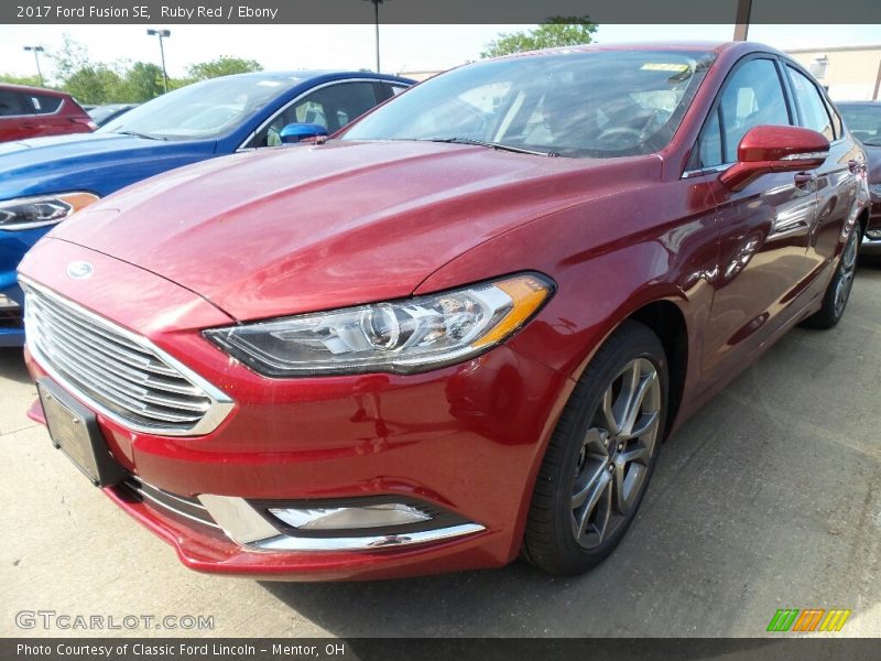 Ruby Red / Ebony 2017 Ford Fusion SE