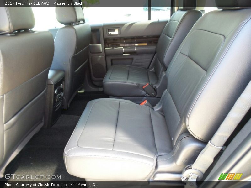 Magnetic / Black 2017 Ford Flex SEL AWD