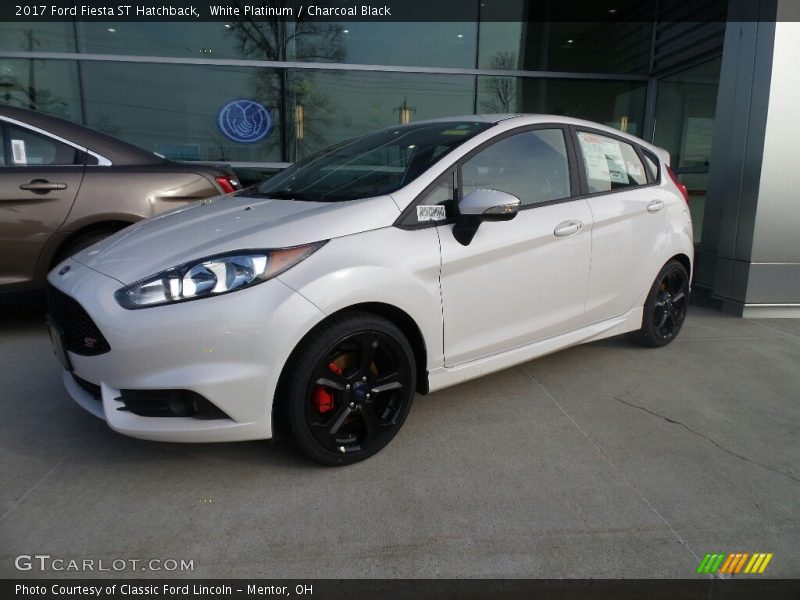 Front 3/4 View of 2017 Fiesta ST Hatchback