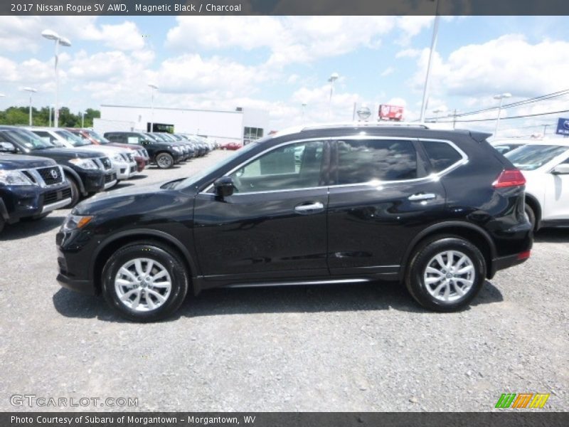 Magnetic Black / Charcoal 2017 Nissan Rogue SV AWD