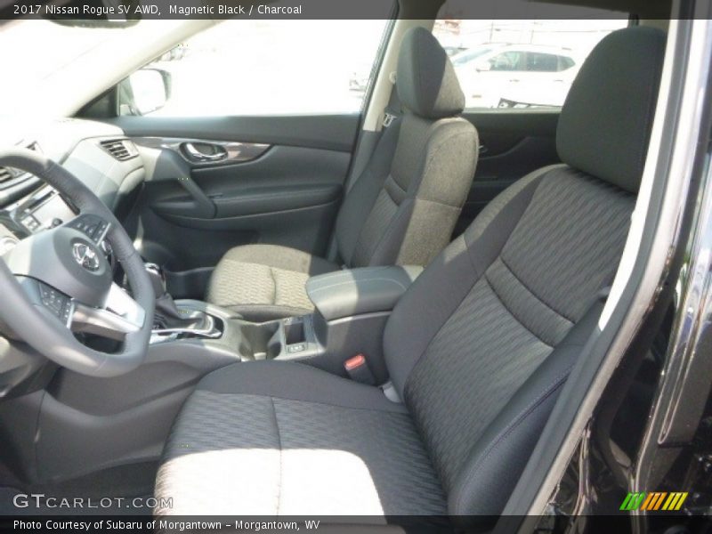 Magnetic Black / Charcoal 2017 Nissan Rogue SV AWD