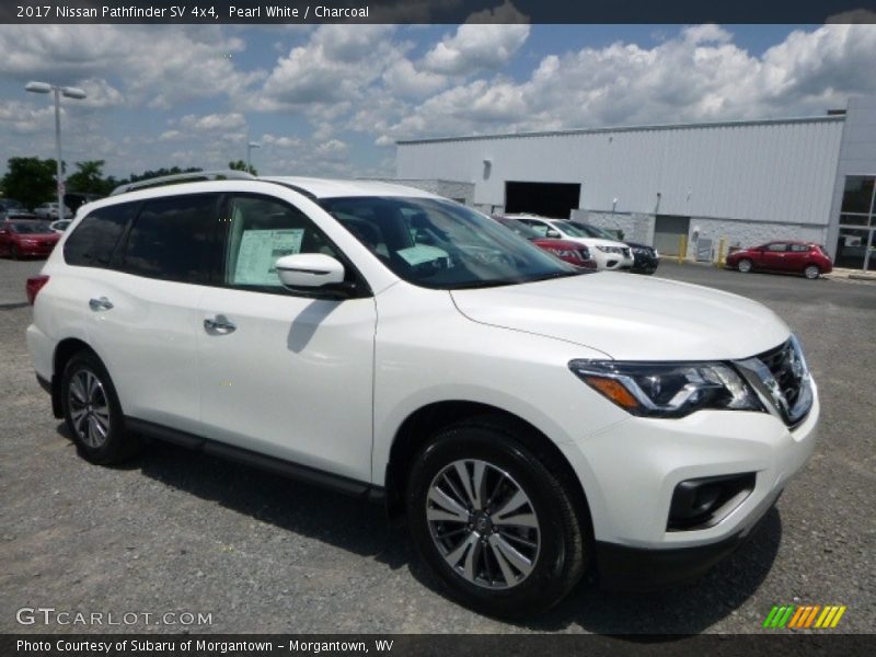 Front 3/4 View of 2017 Pathfinder SV 4x4