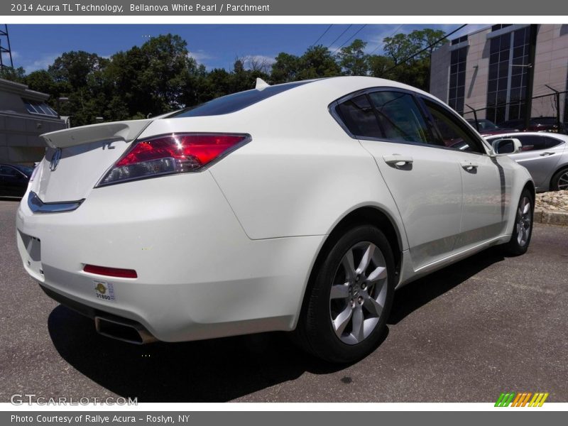 Bellanova White Pearl / Parchment 2014 Acura TL Technology