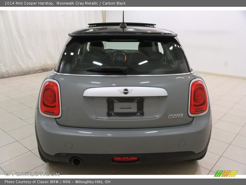 Moonwalk Gray Metallic / Carbon Black 2014 Mini Cooper Hardtop