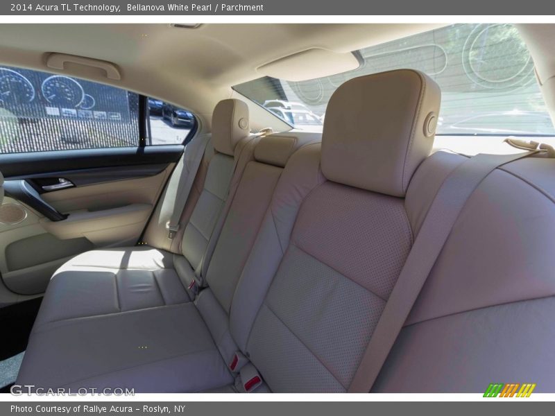 Bellanova White Pearl / Parchment 2014 Acura TL Technology