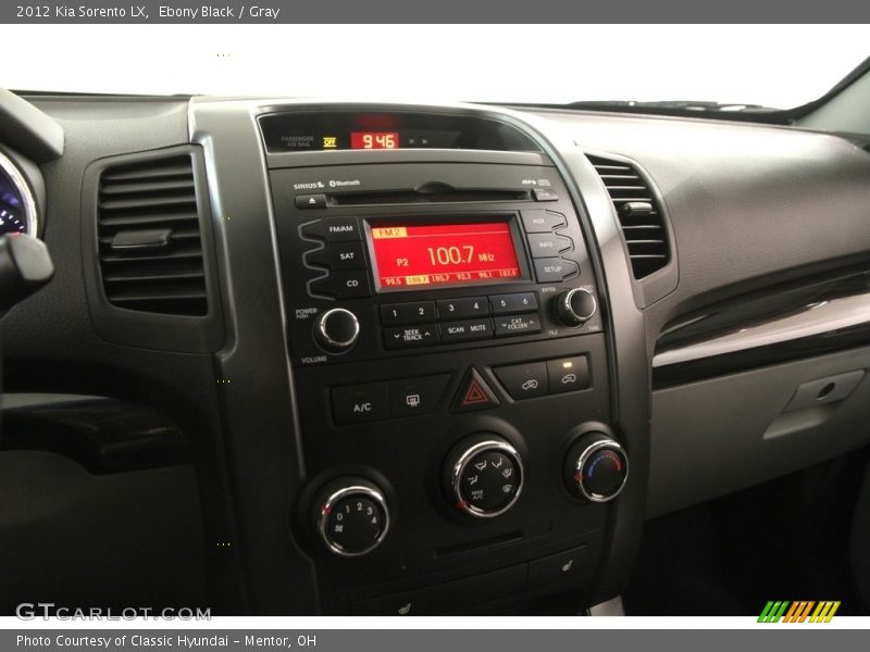 Ebony Black / Gray 2012 Kia Sorento LX