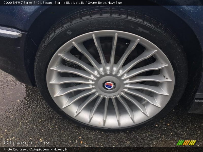 Biarritz Blue Metallic / Oyster Beige/Navy Blue 2000 BMW 7 Series 740iL Sedan