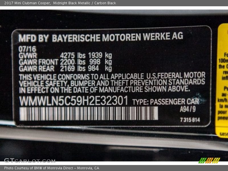 Midnight Black Metallic / Carbon Black 2017 Mini Clubman Cooper