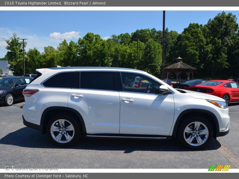 Blizzard Pearl / Almond 2016 Toyota Highlander Limited