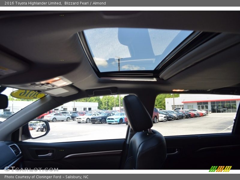 Blizzard Pearl / Almond 2016 Toyota Highlander Limited