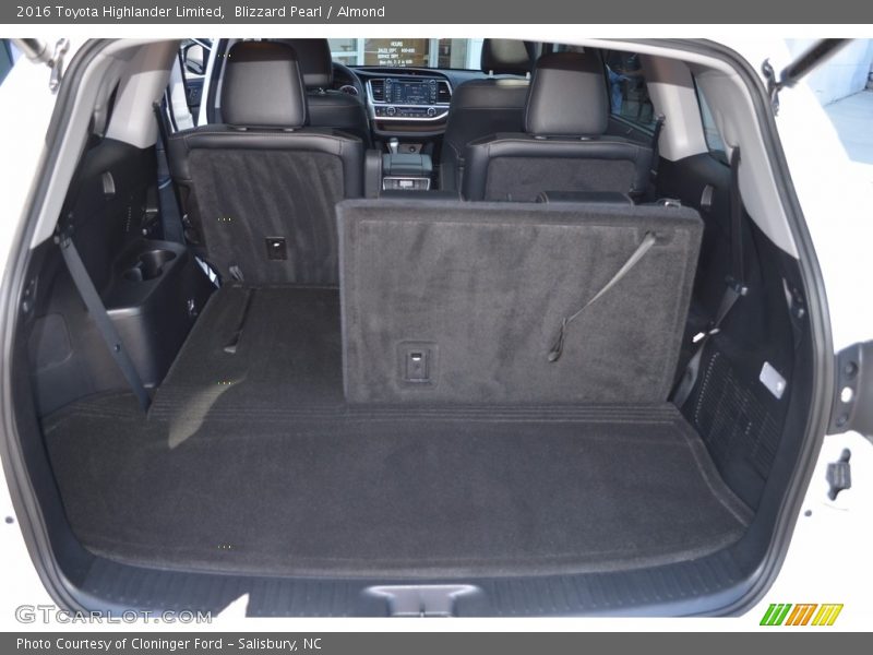 Blizzard Pearl / Almond 2016 Toyota Highlander Limited