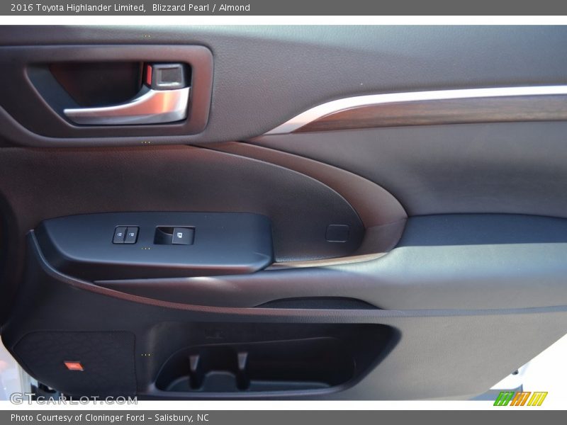 Blizzard Pearl / Almond 2016 Toyota Highlander Limited