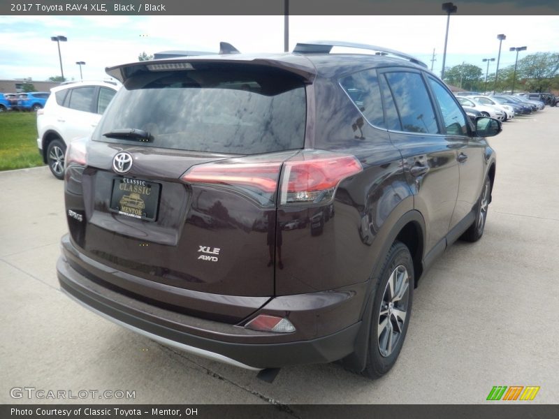 Black / Black 2017 Toyota RAV4 XLE