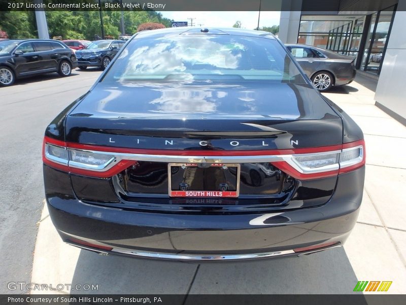 Black Velvet / Ebony 2017 Lincoln Continental Select