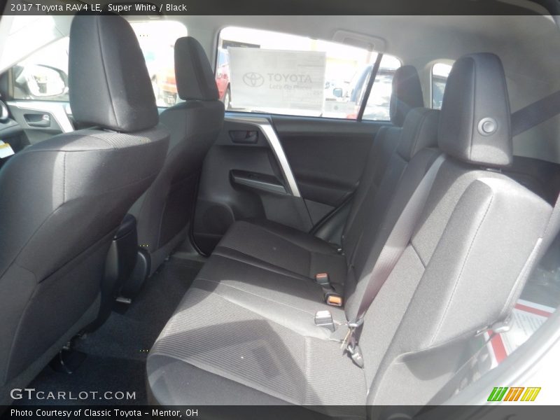 Super White / Black 2017 Toyota RAV4 LE
