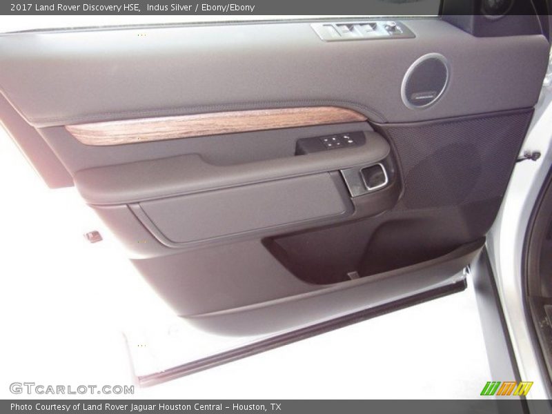 Indus Silver / Ebony/Ebony 2017 Land Rover Discovery HSE