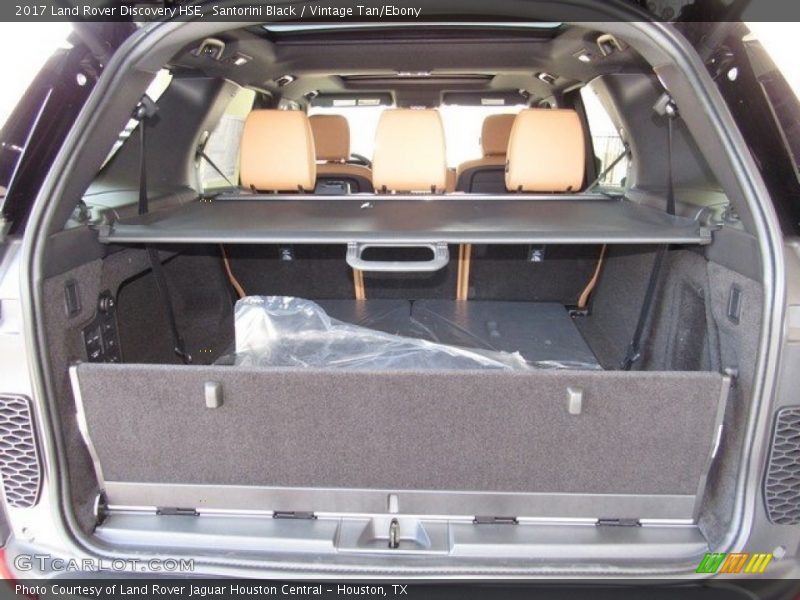  2017 Discovery HSE Trunk