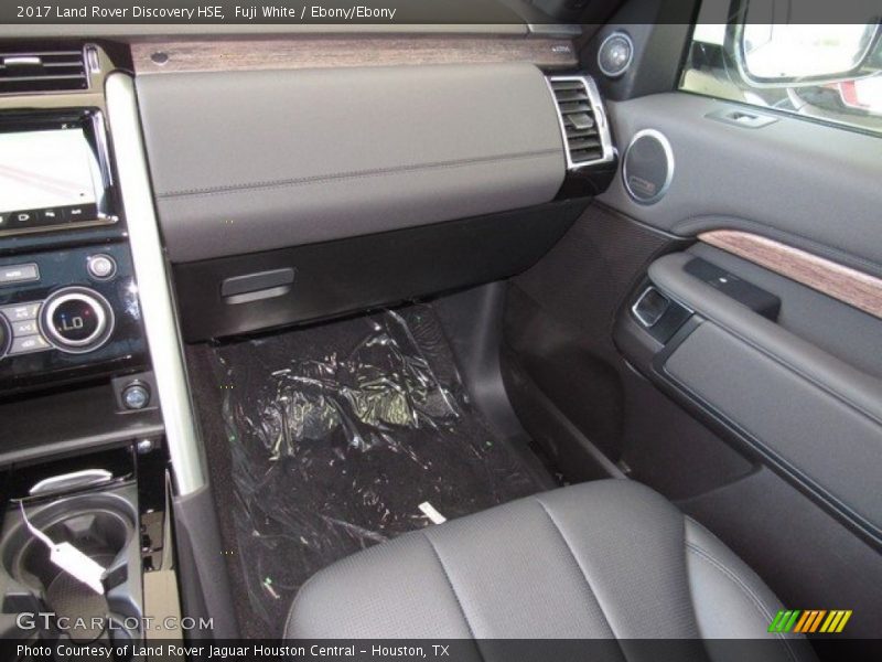 Fuji White / Ebony/Ebony 2017 Land Rover Discovery HSE