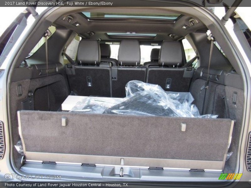 Fuji White / Ebony/Ebony 2017 Land Rover Discovery HSE