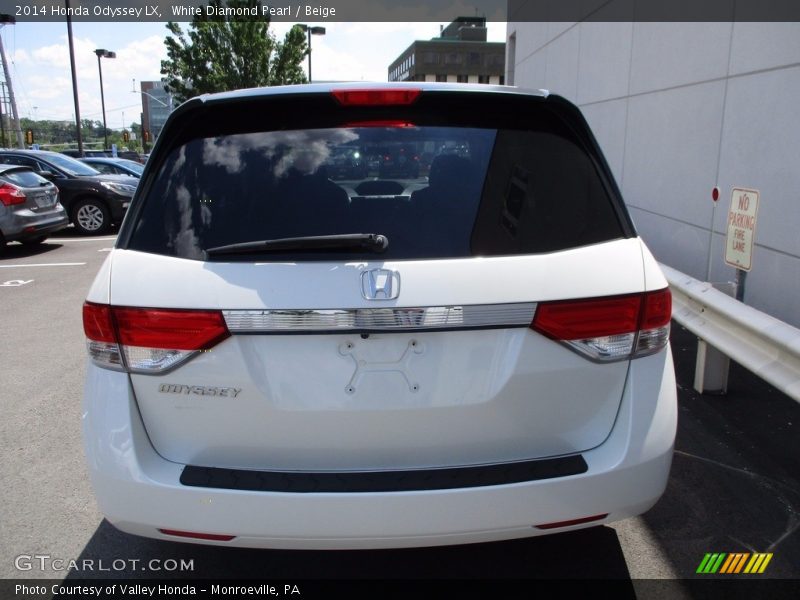 White Diamond Pearl / Beige 2014 Honda Odyssey LX