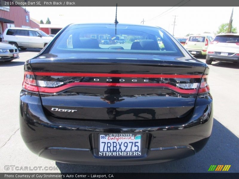 Pitch Black / Black 2016 Dodge Dart SE