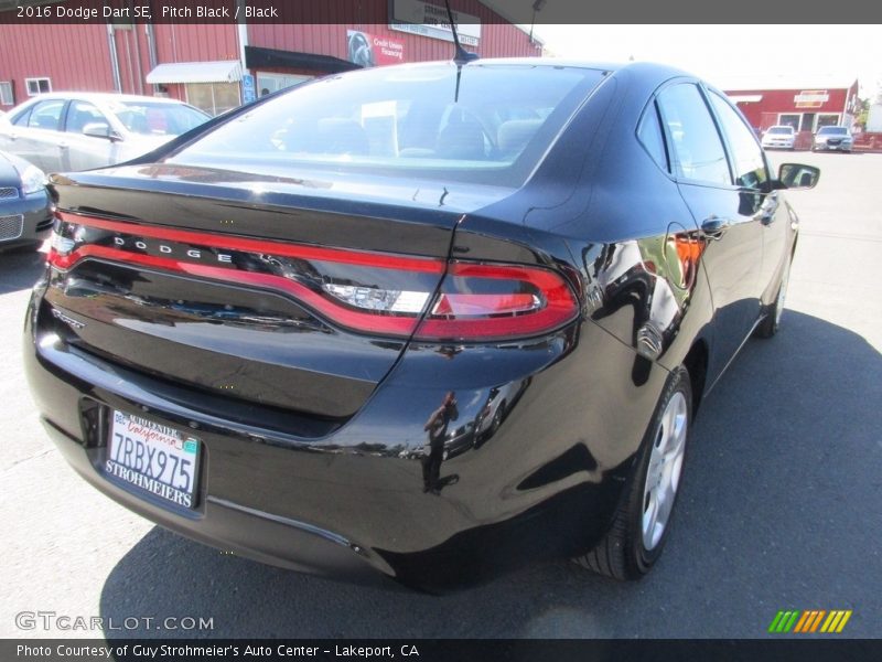 Pitch Black / Black 2016 Dodge Dart SE