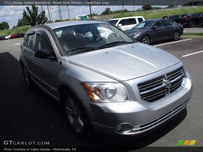 Bright Silver Metallic / Dark Slate Gray 2011 Dodge Caliber Mainstreet