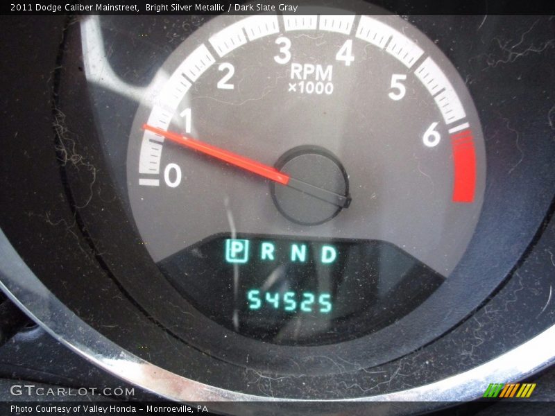 Bright Silver Metallic / Dark Slate Gray 2011 Dodge Caliber Mainstreet