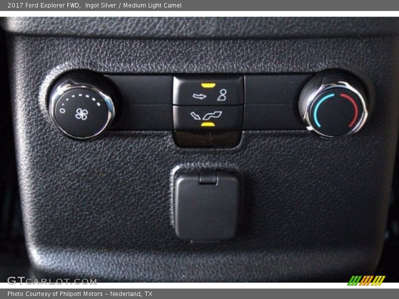 Ingot Silver / Medium Light Camel 2017 Ford Explorer FWD