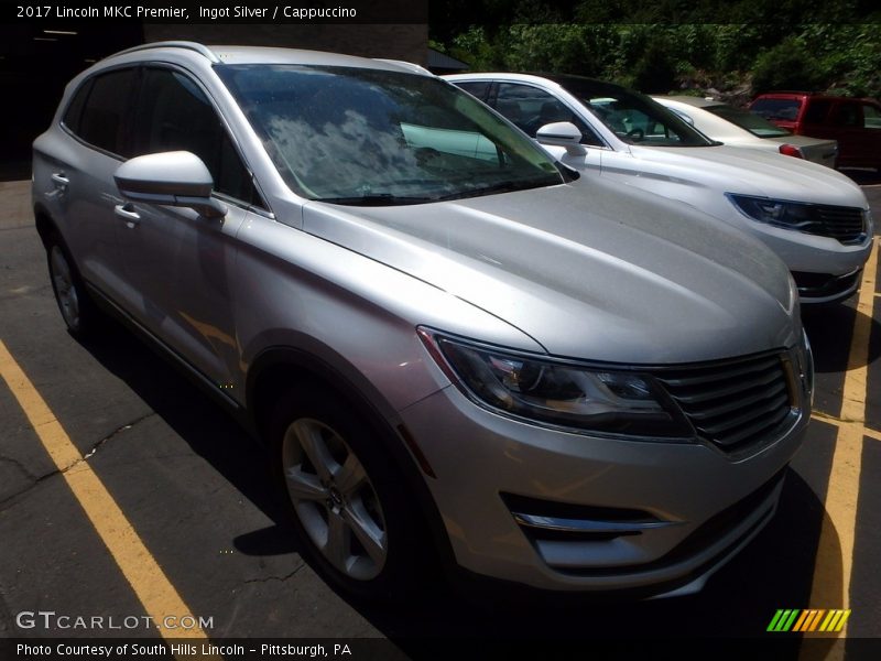 Ingot Silver / Cappuccino 2017 Lincoln MKC Premier