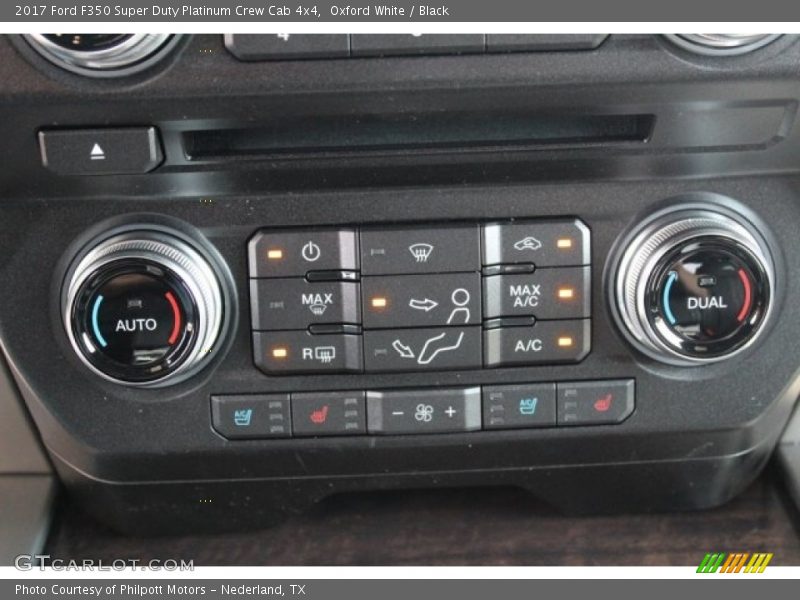 Oxford White / Black 2017 Ford F350 Super Duty Platinum Crew Cab 4x4