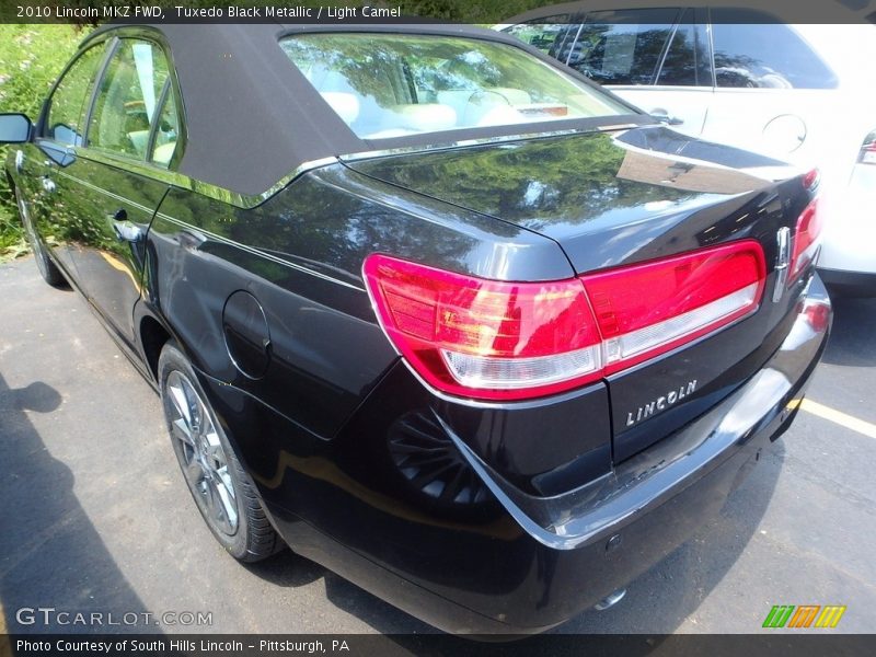 Tuxedo Black Metallic / Light Camel 2010 Lincoln MKZ FWD