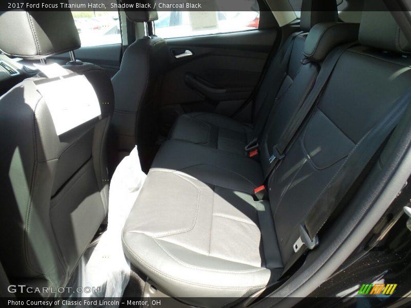 Shadow Black / Charcoal Black 2017 Ford Focus Titanium Hatch